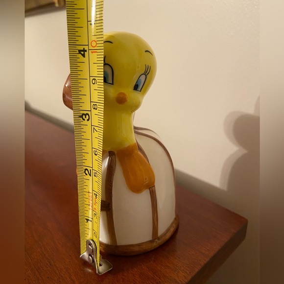Vintage Gibson Warner Bros 1998 Tweety Bird on Cage Salt or Pepper Shaker - Picture 7 of 7